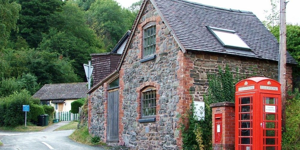 Iconic red phone booth in London, England. Free public domain CC0 photo. Iconic red phone booth in London, England. Free public domain CC0 photo.