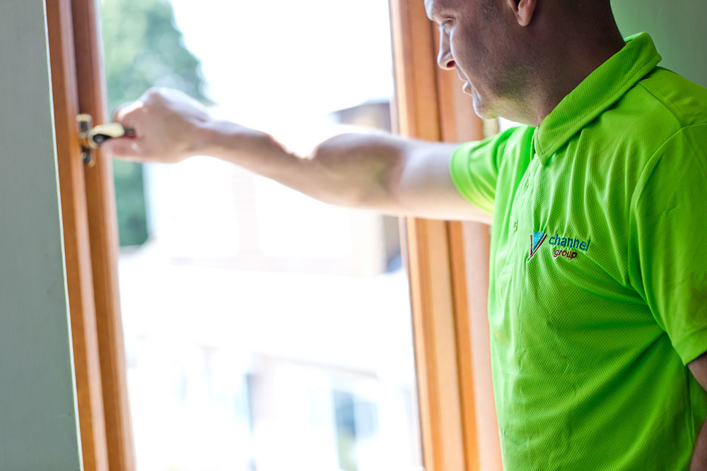 Window handle replacement A how to guide Channel Windows